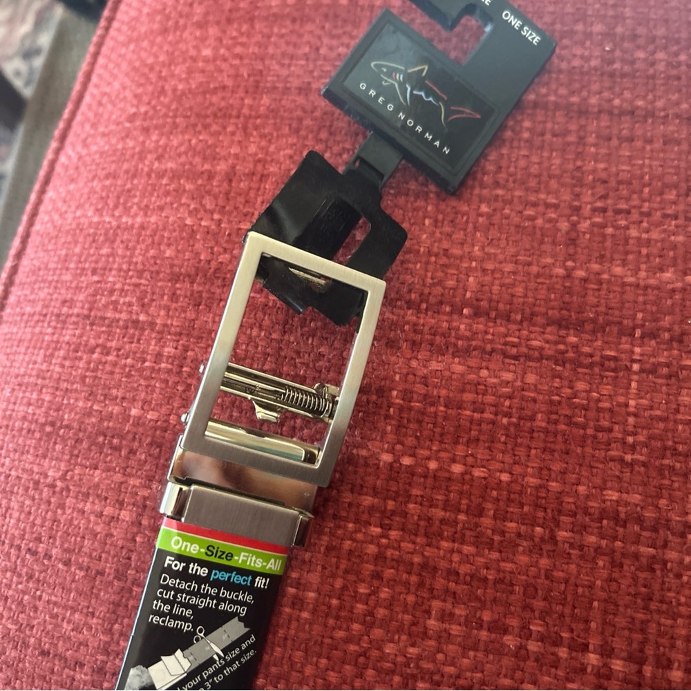 Greg Norman Collection Adjustable Leather Mens Belt